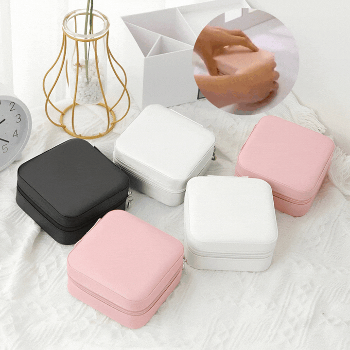 Leather Travel Jewelry Box-SmashingFinds