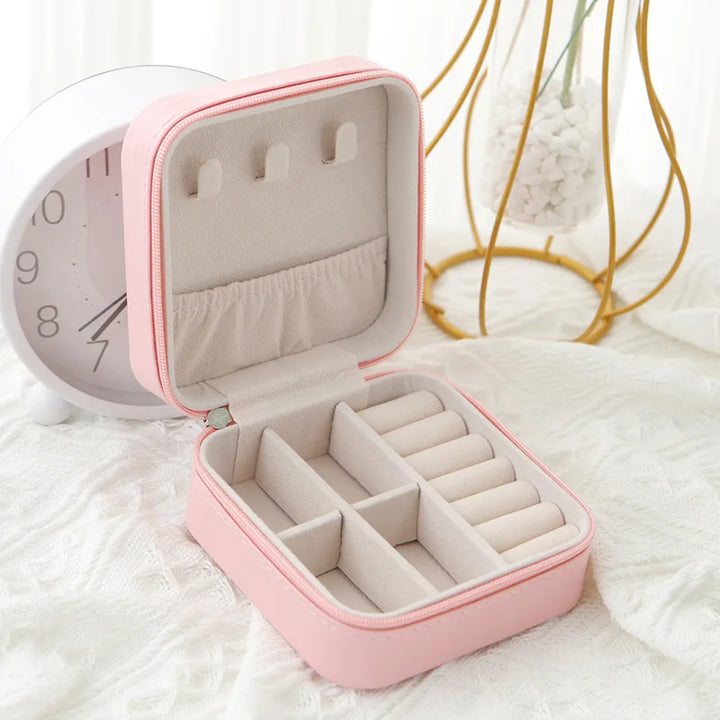 Leather Travel Jewelry Box-SmashingFinds