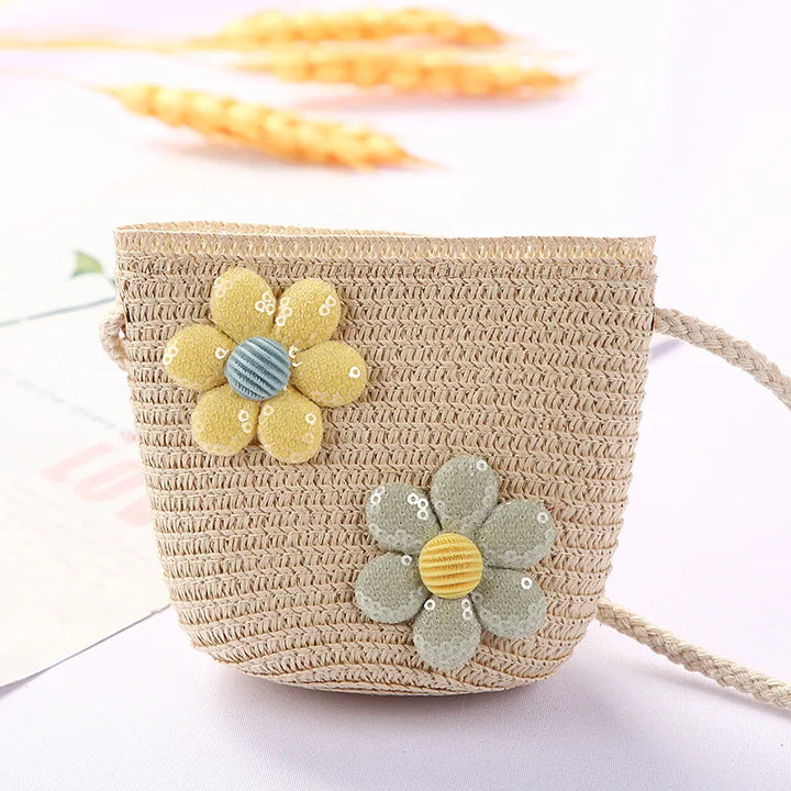 Flower Straw Shoulder Bag