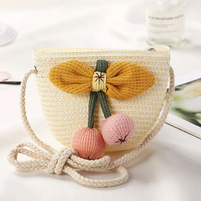 Flower Straw Shoulder Bag