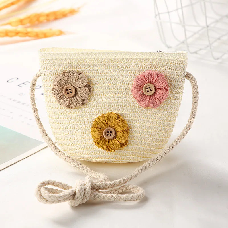 Flower Straw Shoulder Bag
