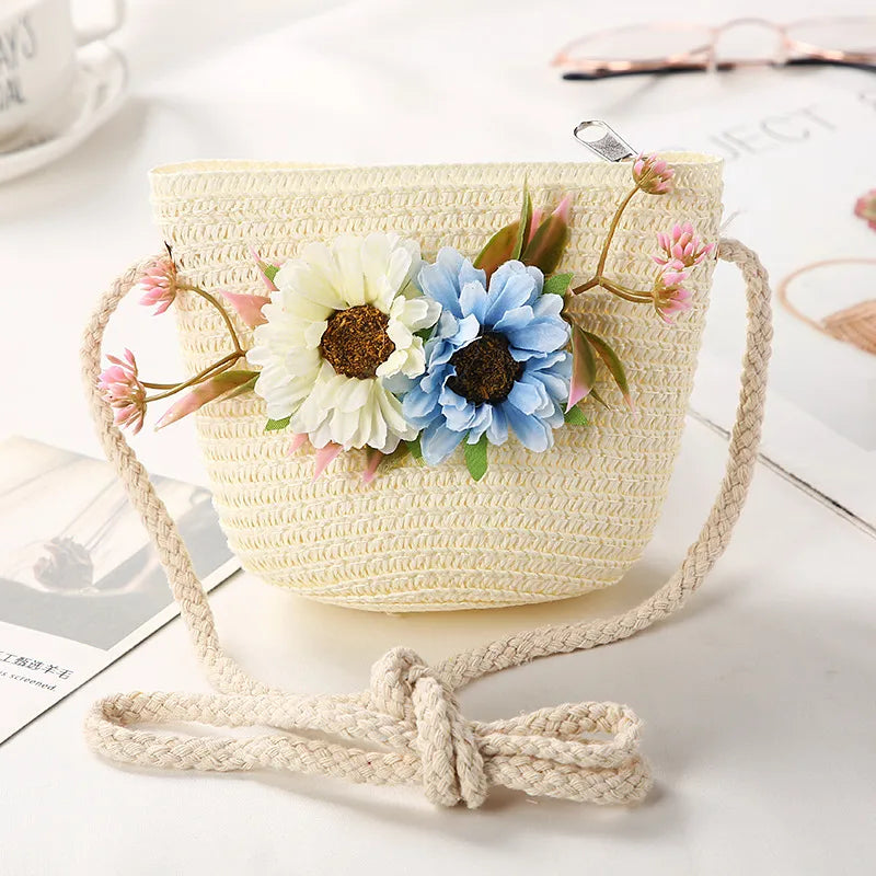 Flower Straw Shoulder Bag