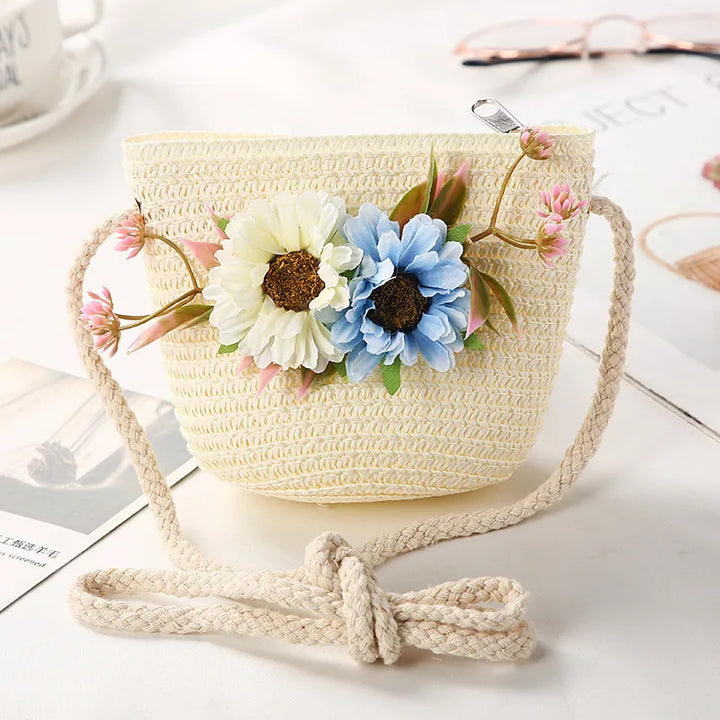 Flower Straw Shoulder Bag