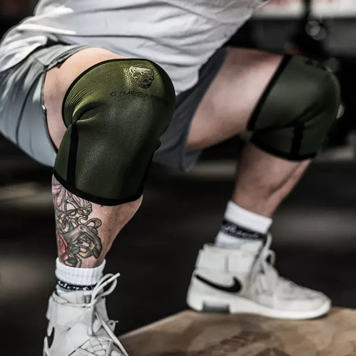 Pro Knee Pads 7mm in elegant gift box — ideal thoughtful gift for gym lovers, bodybuilders & powerlifters